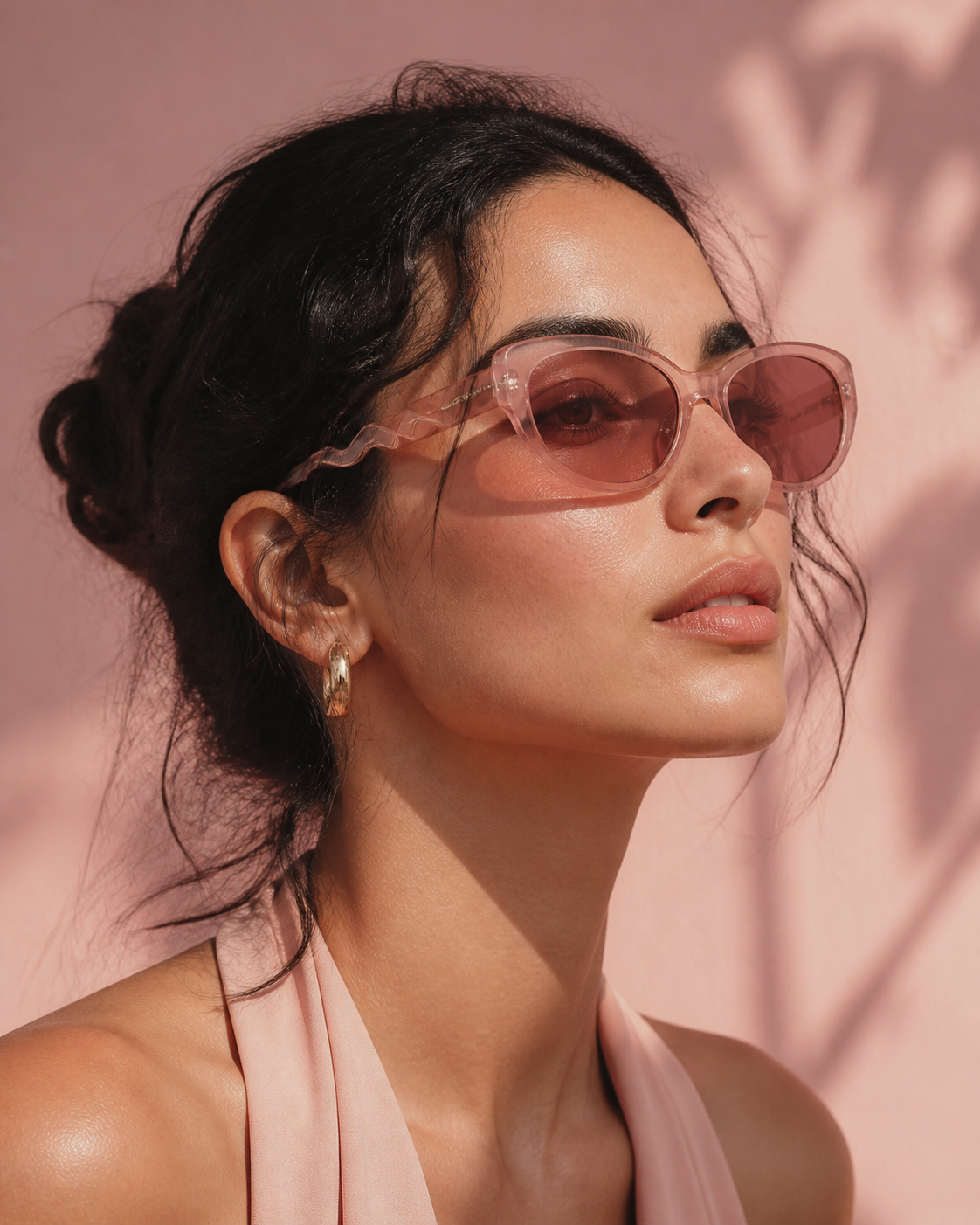 LYNXFLARE - Rosewave worn by model