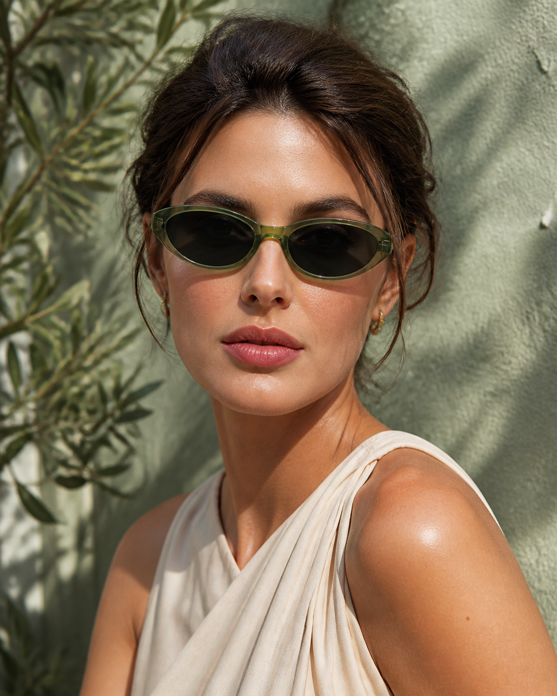 Velvetine - Verdant worn by model
